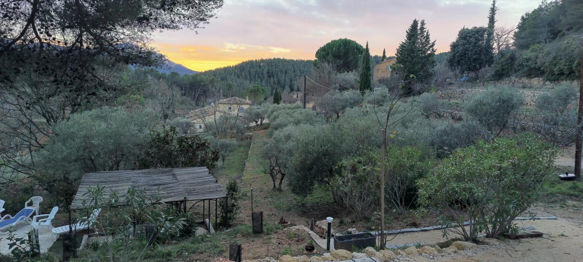Villa Cigalons En Pleine Pinede Avec Piscine Chauffee De Mai A Septembre Auriol Zewnętrze zdjęcie